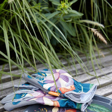 Load image into Gallery viewer, Gloves - Passiflora | Burgon & Ball