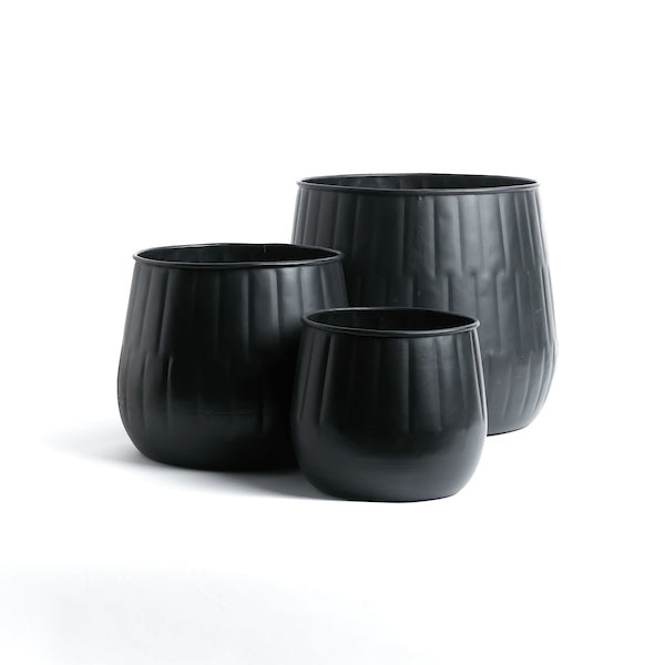 Handmade black metal planter pots. Available in three sizes, small, medium and large.